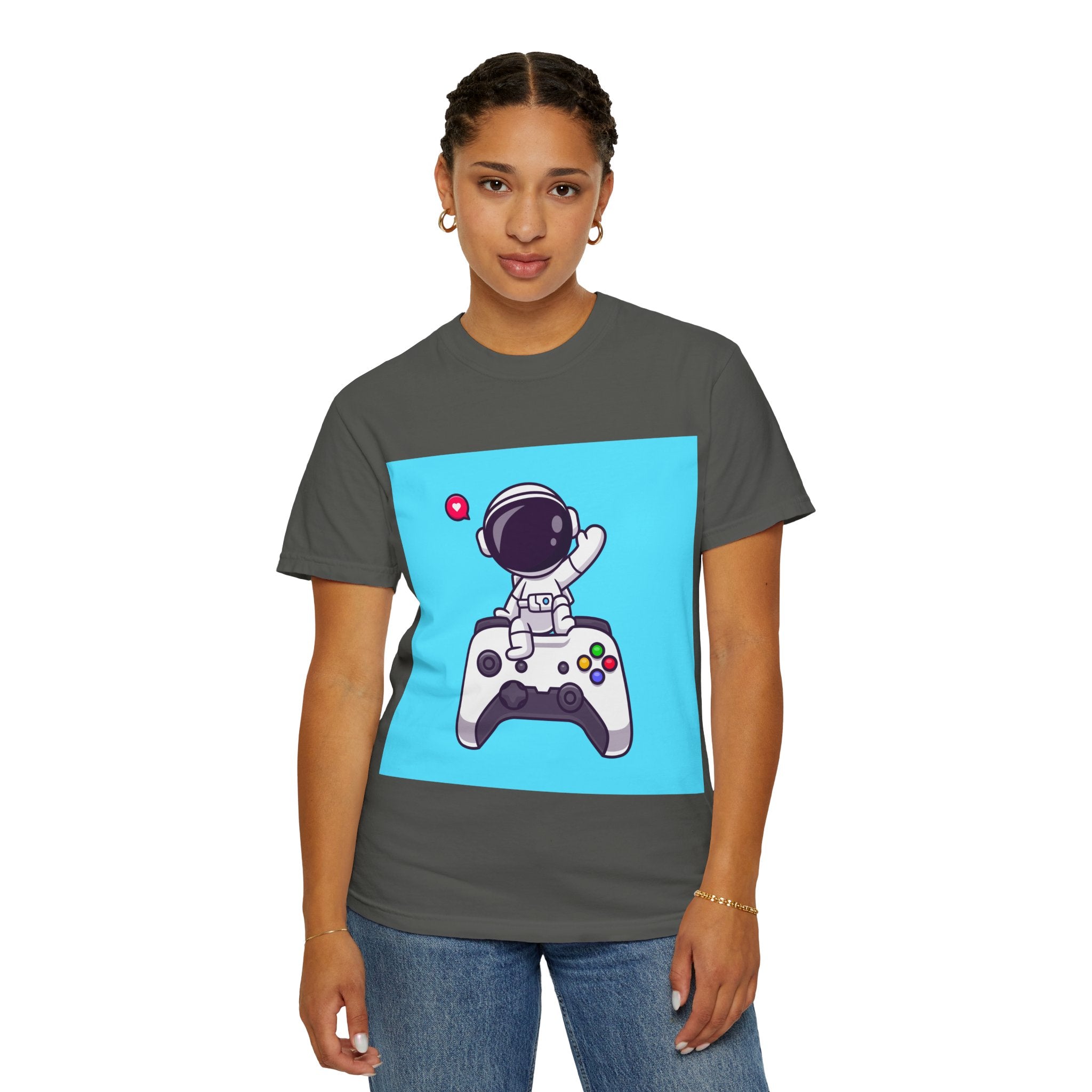 Astronaut Gamer T-Shirt, Unisex Gaming Shirt, Space-Themed Shirt, Gift for Gamers, Creative Casual Wear