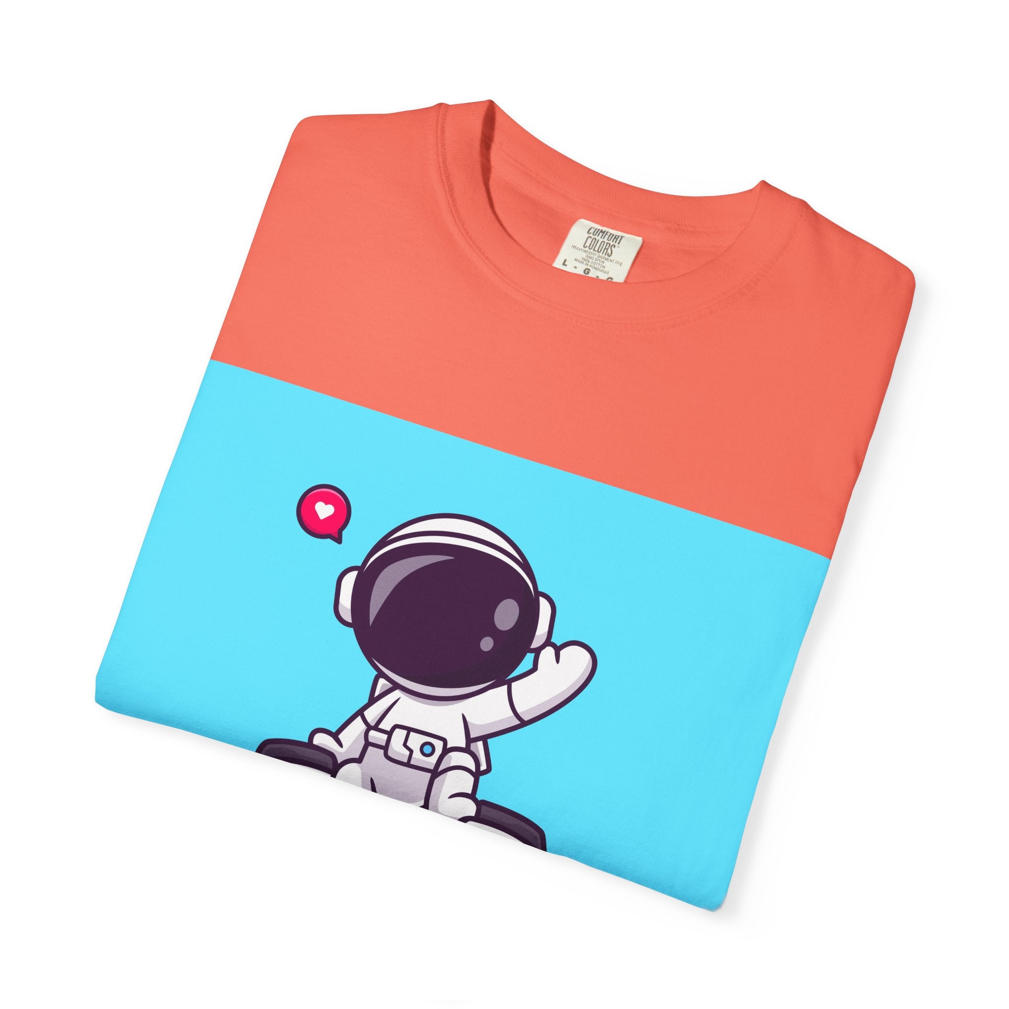 Astronaut Gamer T-Shirt, Unisex Gaming Shirt, Space-Themed Shirt, Gift for Gamers, Creative Casual Wear