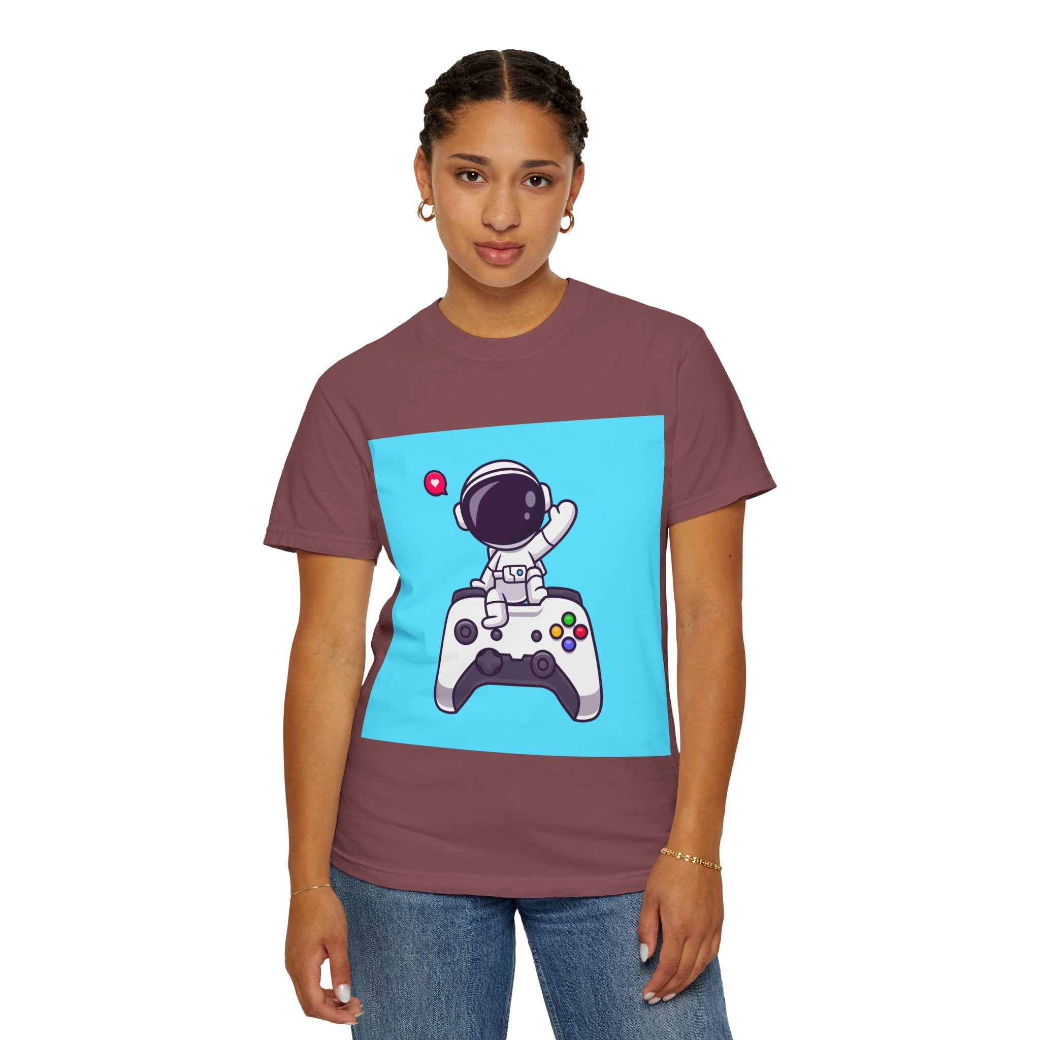 Astronaut Gamer T-Shirt, Unisex Gaming Shirt, Space-Themed Shirt, Gift for Gamers, Creative Casual Wear